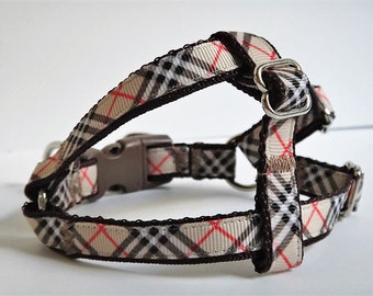 burberry harness small dog