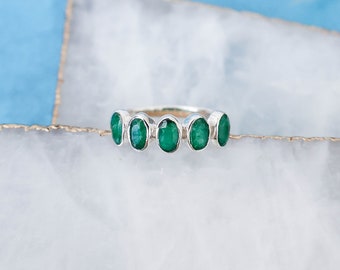 Emerald Multi Stone Ring, Dainty Emerald Ring, May Birthstone Ring,  Emerald Ring Sterling Silver, Dainty Jewelry for Women, Gift for Her