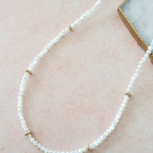 Mother of Pearl Necklace, Pearl Necklace, Beaded Necklace, Natural Mother of Pearl, Gifts for Her, Women&#39;s Jewelry