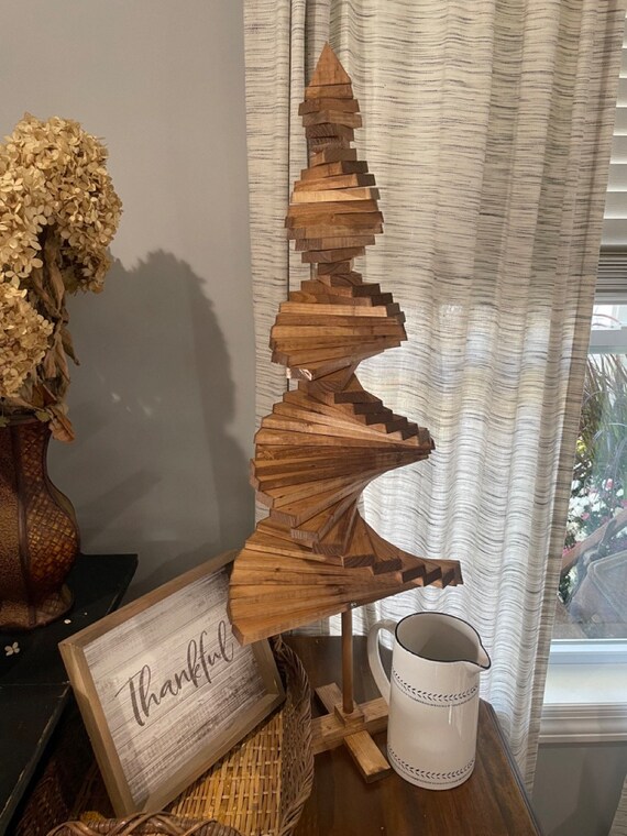 One 2x4 Spiral Tree, Spiral Christmas Tree, Wooden Spiral