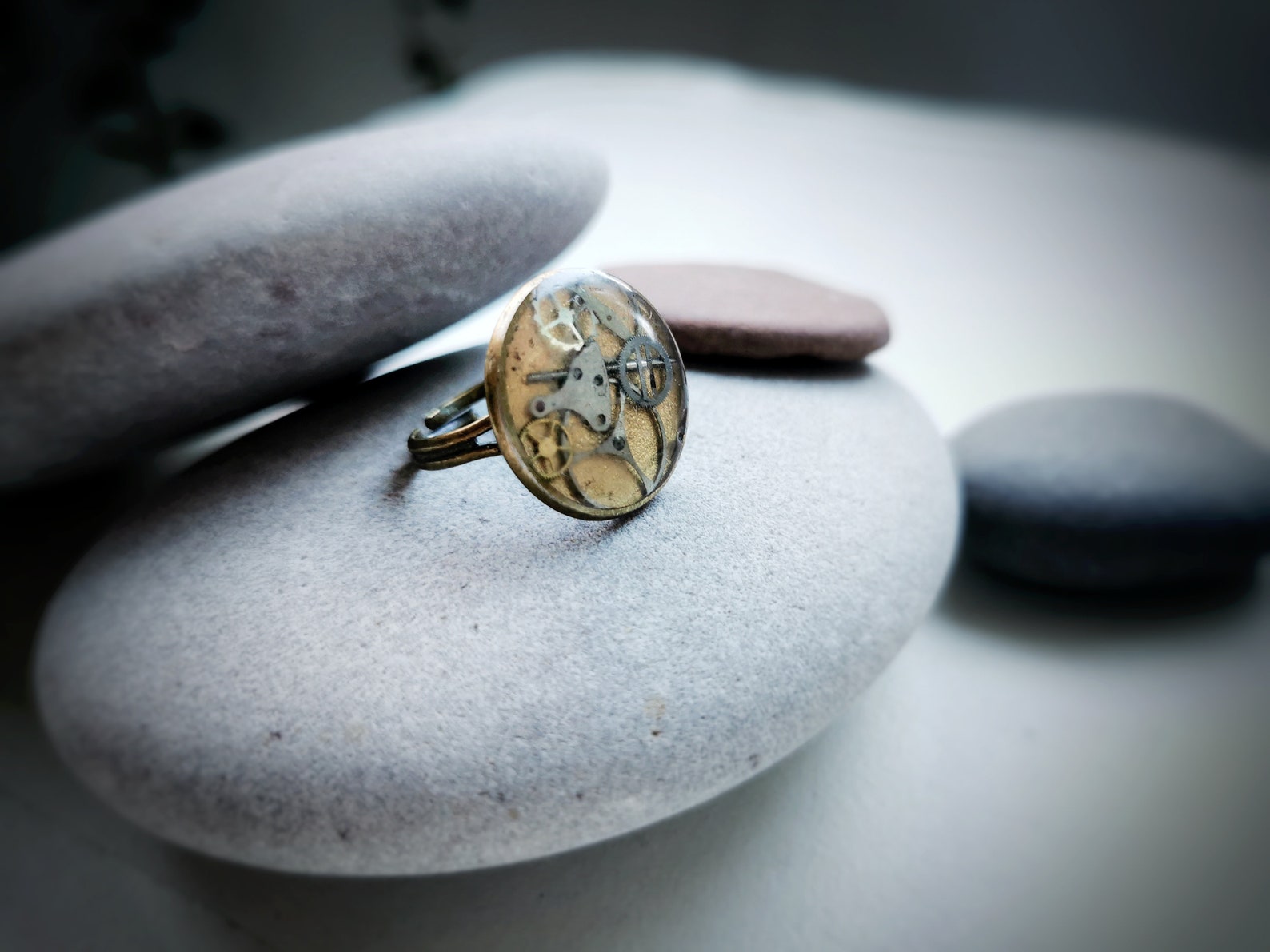Steampunk Upcycled Ring, Recycled Watches Jewellery, Gold Handpainted ...