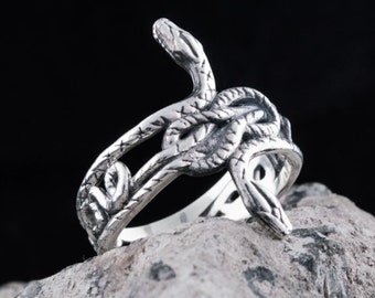 Serpentine Unity Ring Sterling Silver Snake Handcrafted Ring Handmade Snake Ring Wedding Snake Ring Promise Ring Gift for Wife Gift Ring