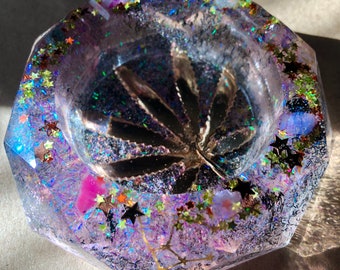 Comisión de Cenicero de Resina Personalizada