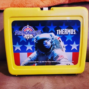 1986 La lonchera de los jóvenes astronautas