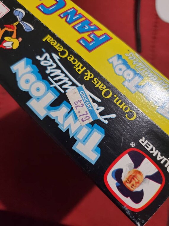 1990 Tiny Toons Lunchbox and cereal package - image 7