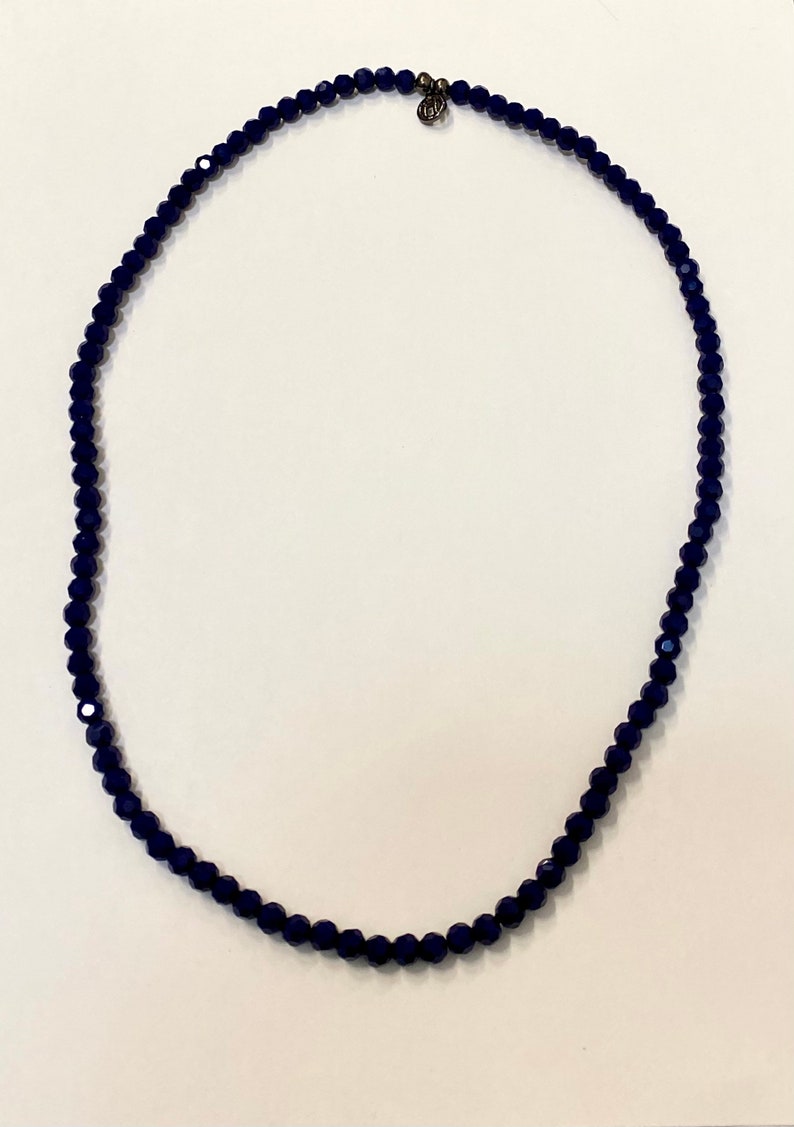 L.Humility Chain Dark Blue image 3