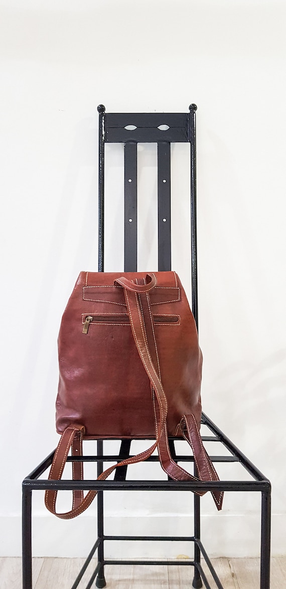 Handmade Brown Leather Backpack: Berber Moroccan Shoulder  display picture 2