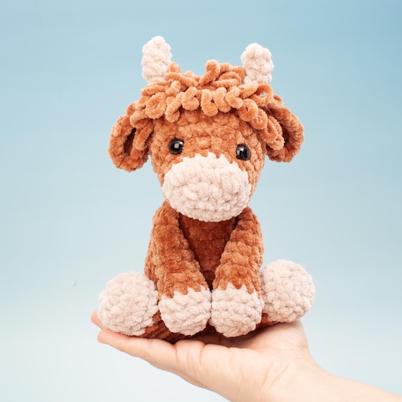 Highland Cow Crochet Pattern PDF • Amigurumi Plush Toy • Step-by-Step Crochet Tutorial