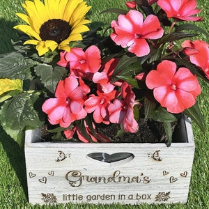 Personalised Planter Engraved Gift, Wooden Vintage Birthday gift for Nan, Gran, Grandma and Grandad, or any garden and flower lover.