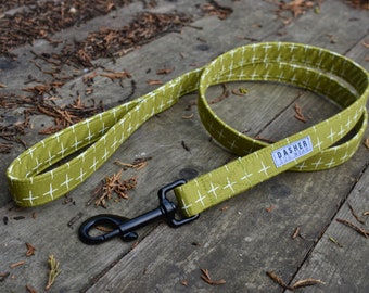 Olive Kiss Dog Lead