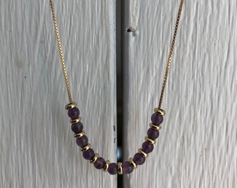 Collier Ras-de-cou Femme Violet - Perles Grises, Dorées Et Rose Framboise - Neuf