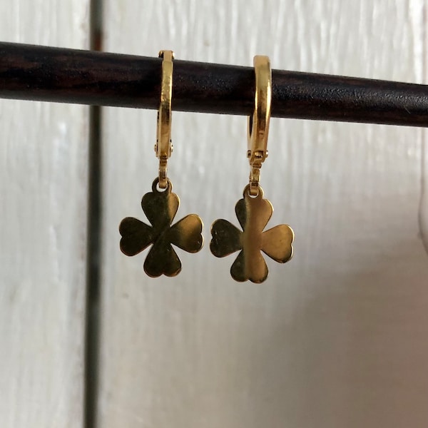 Pretty little lucky earrings with their four-leaf clover, mini creole four-leaf clover, gift woman