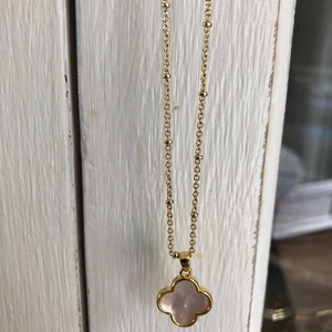 Lucky necklace with its four-leaf clover, ball necklace with gold-plated mother-of-pearl clover, pretty necklace gilded with fine gold image 5