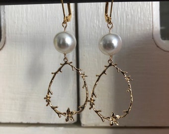 Golden earrings with fine gold with flower pendants and large white pearls, gold and white earrings, gift woman