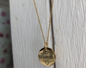 Golden neck with mom medal, Mother's Day gift, Mother's Day necklace, mom gift, mom necklace, nice gift