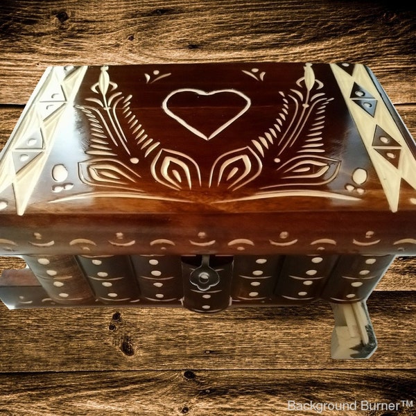 Wooden secret magic puzzle box brown special heart handcarved secret space storage for money gold diamond hidden key wizard mystery treasure