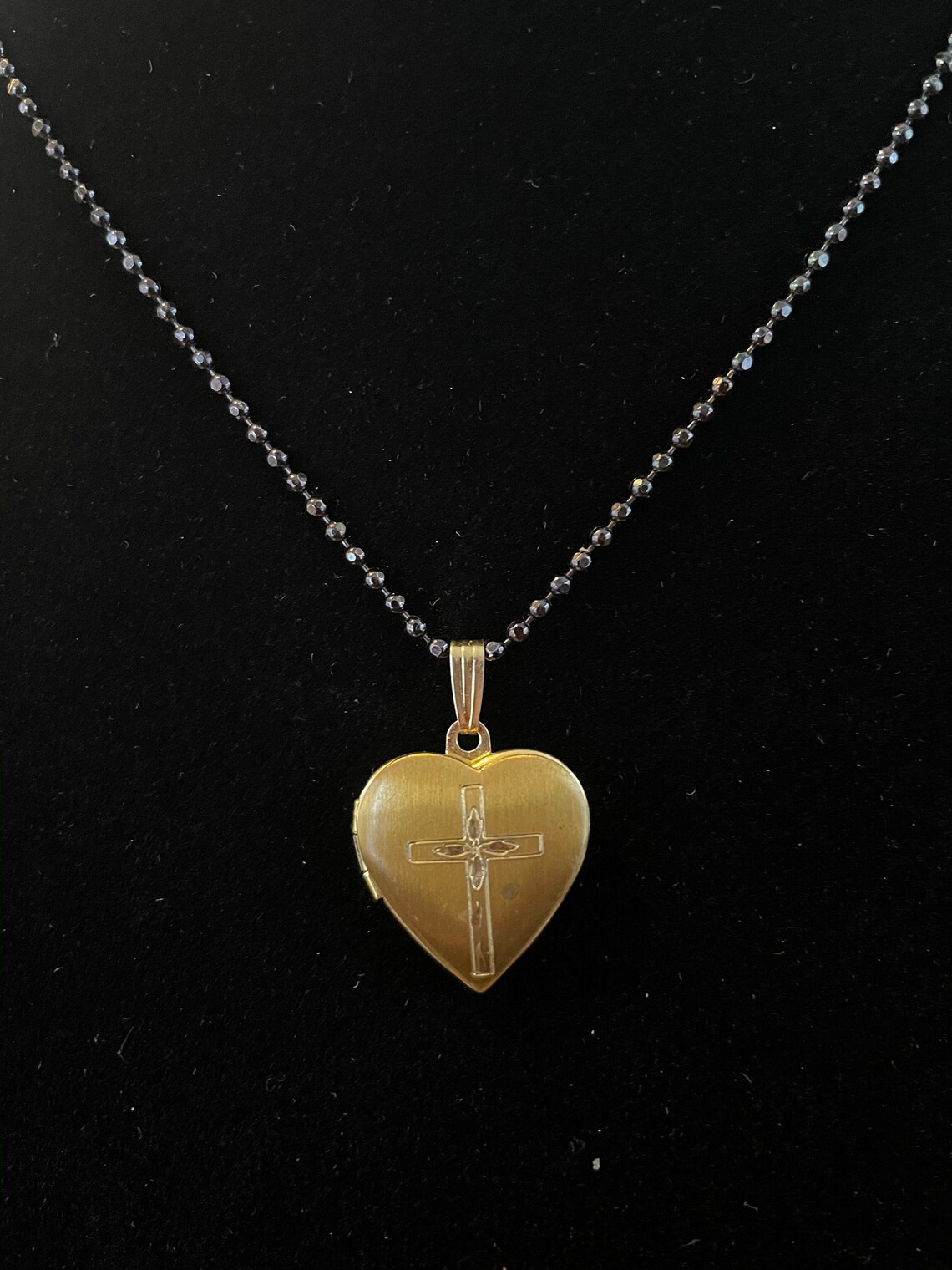 Vintage Locket Small Vintage Heart Locket Necklace With Etched Cross