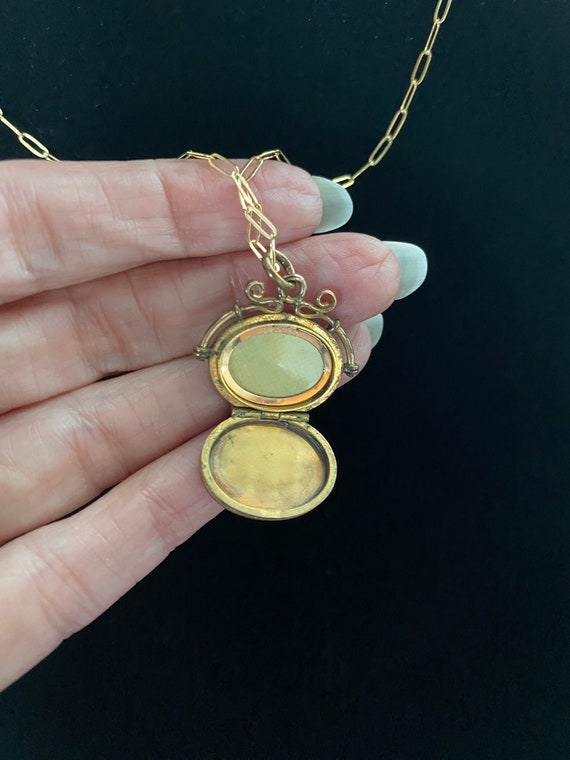 Etched Gold-filled "CQ&R" Fob Locket Necklace wit… - image 3