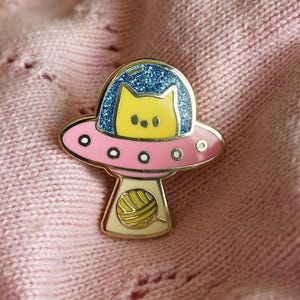 Cat UFO Abduction Enamel Pin: Funny Gold Plated Cat Lover Gift