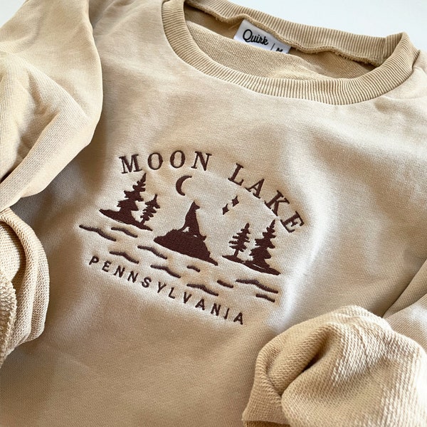 Embroidered Sweatshirt | 100% Cotton Handmade Sweater Jumper Design | Moon Lake Pennsylvania Vintage Nature Embroidery