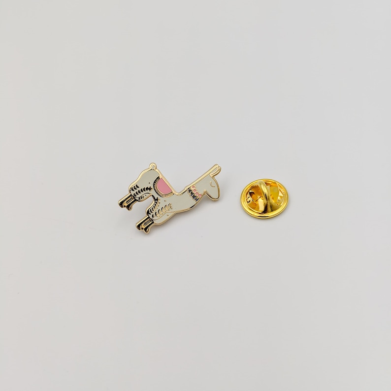 Enamel Pins - Llama Cute Animal Enamel Pin - Etsy