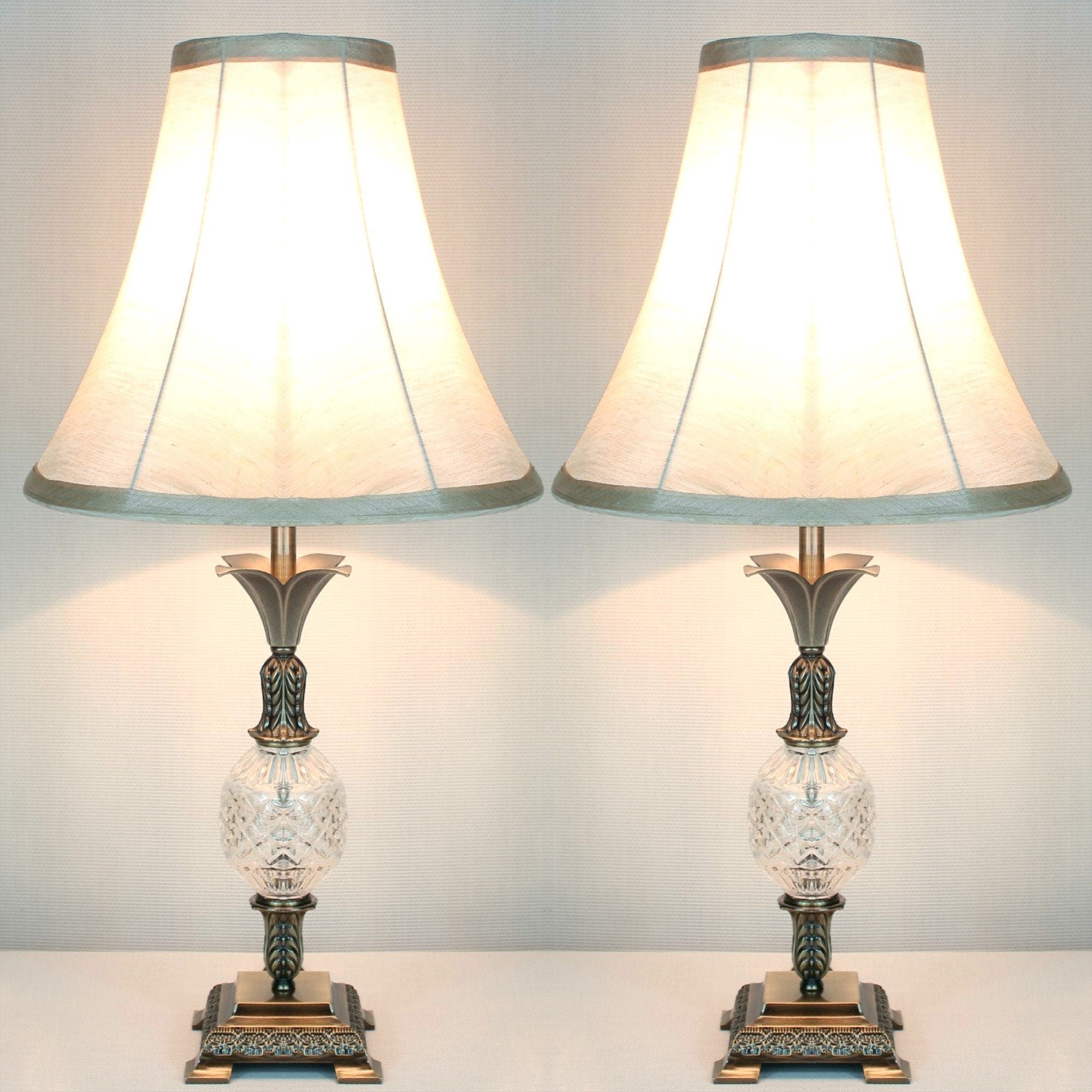 Classic hotsell bedside lamps