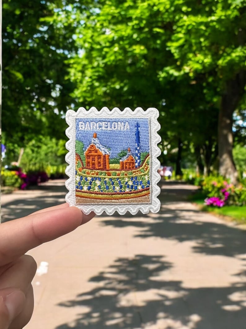 Toppa di Barcellona - Spagna - Toppe - Toppa termoadesiva - Regalo di viaggio - Souvenir - Viaggio - Europa - Regalo di viaggio immagine 2