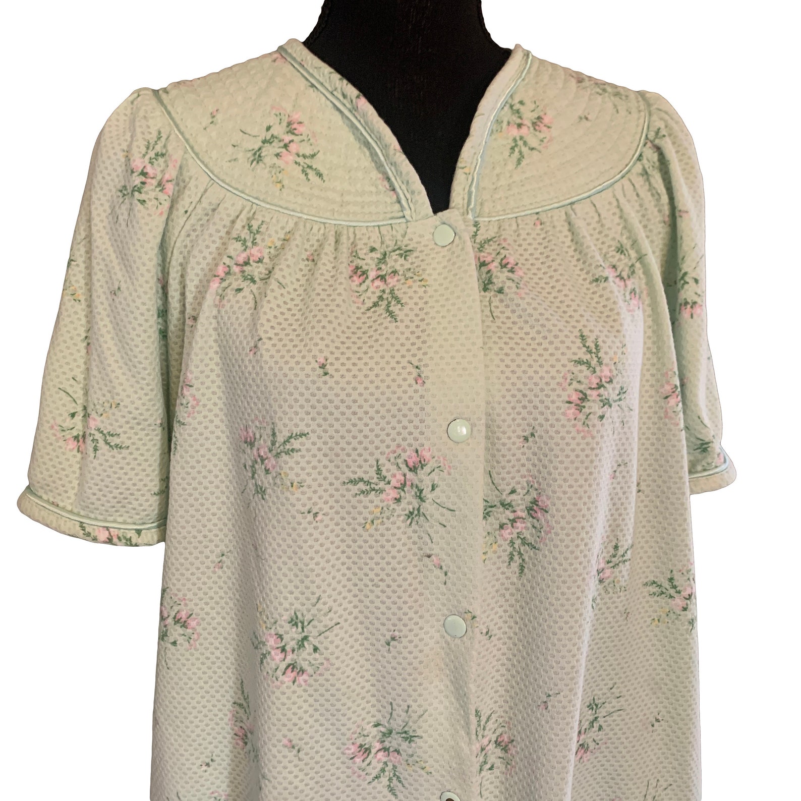 Vintage snap front quilted housecoat. 1970's housedress. Etsy