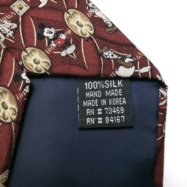Vintage Walt Disney World Mickey Mouse Goofy Donald Duck Pluto Tie 100/% Silk