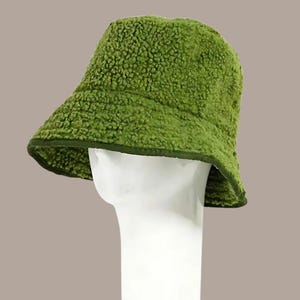 Unisex Faux Fur Bucket Hat, Trendy Fall & Winter Hat, Chic Spring Accessory, Warm and Stylish Headwear, Fashionable Cold Weather Accessory