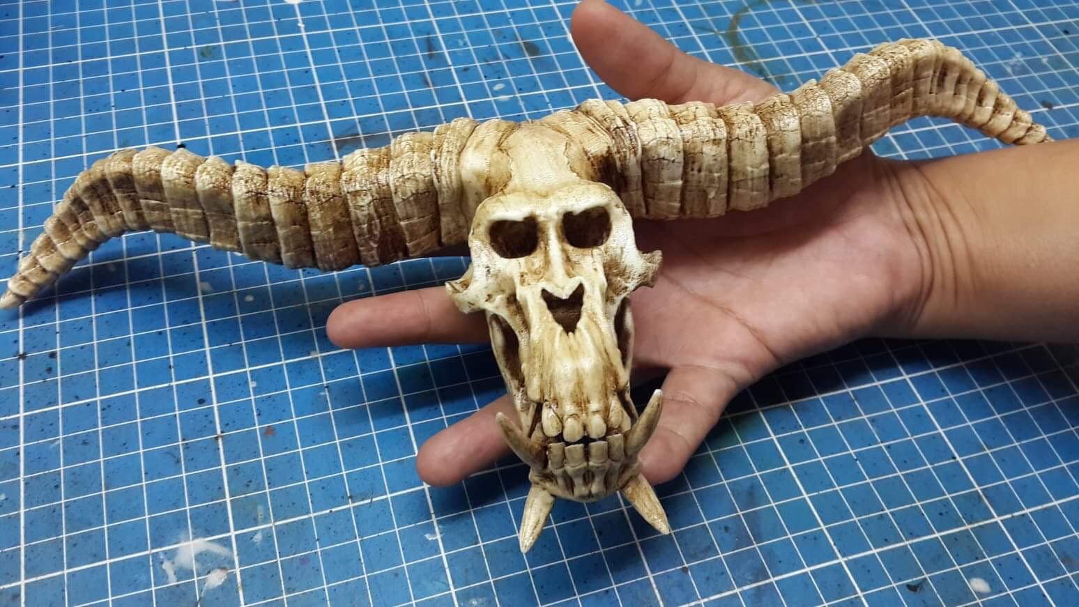 Horned Ape Skull With Articulated Jaw1/6 Scale - Etsy