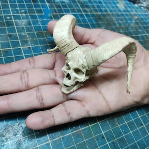 1/6 Scale Devil Skull moveable jaw