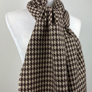 CAMEL & NATURAL HOUNDSTOOTH SCARF