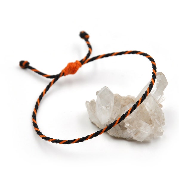 Bracelet Noir & Orange Corde Simple | Fin Cordon Souple de 2 mm | Tressé Avec Du Fil Ciré | Ajustable Unisexe et Résistant à l' Eau | #Bi14