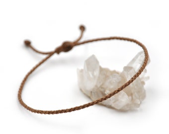 Pulsera Marrón Taupe Cuerda | Fino Trenzado de 2 mm | Hecho a Mano Con Hilo Encerado | Ajustable Unisexo Simple y a Prueba de Agua| #7
