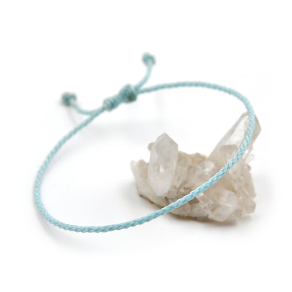Bracelet Bleu Ciel Pastel Corde Simple | Fin Cordon Souple de 2 mm | Tressé Avec Du Fil Ciré | Ajustable Unisexe et Résistant à l' Eau | #26