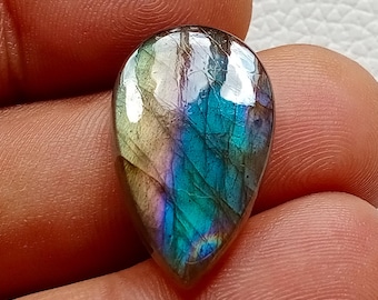 Rara pietra preziosa di labradorite appariscente 25X15X5 mm Pietra di labradorite Creazione di gioielli Cristalli curativi Pietra di labradorite naturale Cabochon