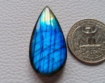Cabochon attrayant de pierres précieuses de labradorite bleue 36X18X7 mm en forme de poire pour la fabrication de bijoux en argent, pierre précieuse de labradorite en vrac