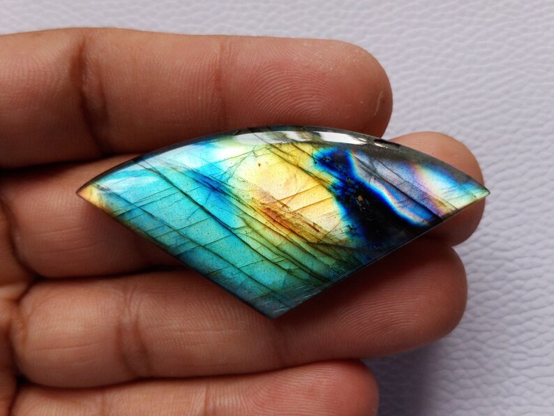 Attrcative Flashy Labradorite Gemstone Cabochon 57X26X7 mm Fancy Shape Use For All Type Jewelry Labradorite Cabochon Gemstone