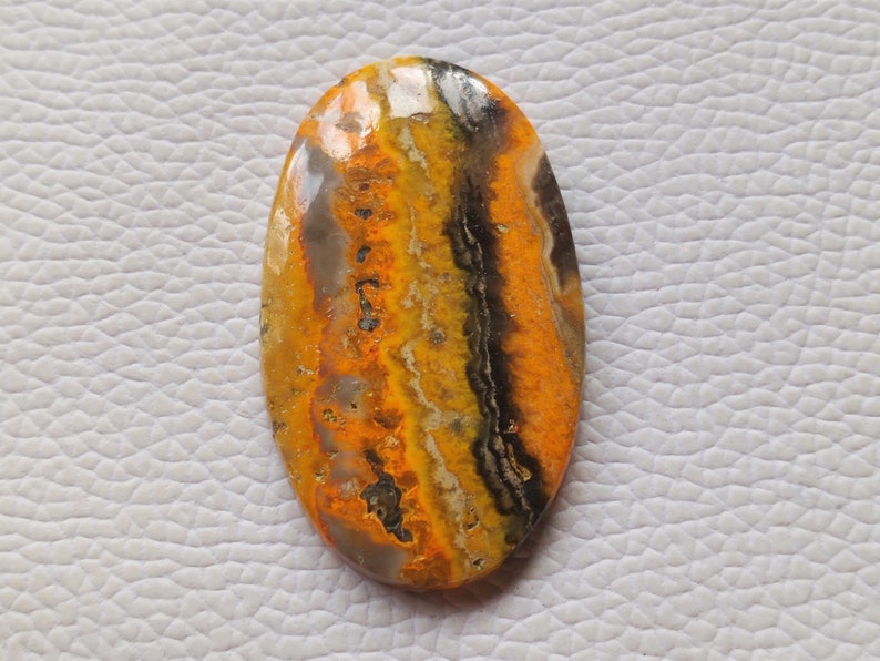 Beautiful Bumble Bee Gemstone 45X27X5 mm Loose Oval Shape Jewelry Making Stone Natural Bumble Bee Cabochon