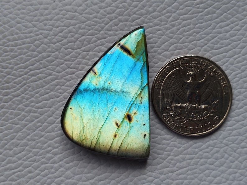 Glowing Flashy Labradorite Gemstone Cabochon 37X25X7 mm Fancy Shape Use For All Type Jewelry Labradorite Cabochon Gemstone