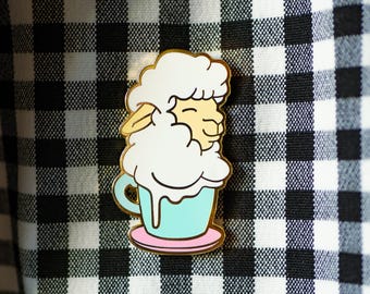 Pin Alpaca cappuccino Gold enamel