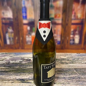 Tuxedo Wine Bottle Drip Catcher