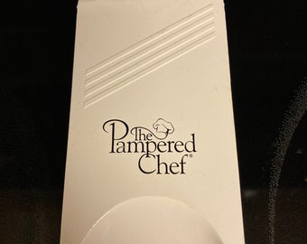 Vintage Pampered Chef Adjustable Sliding Measure 1/8 Cup 1/2 