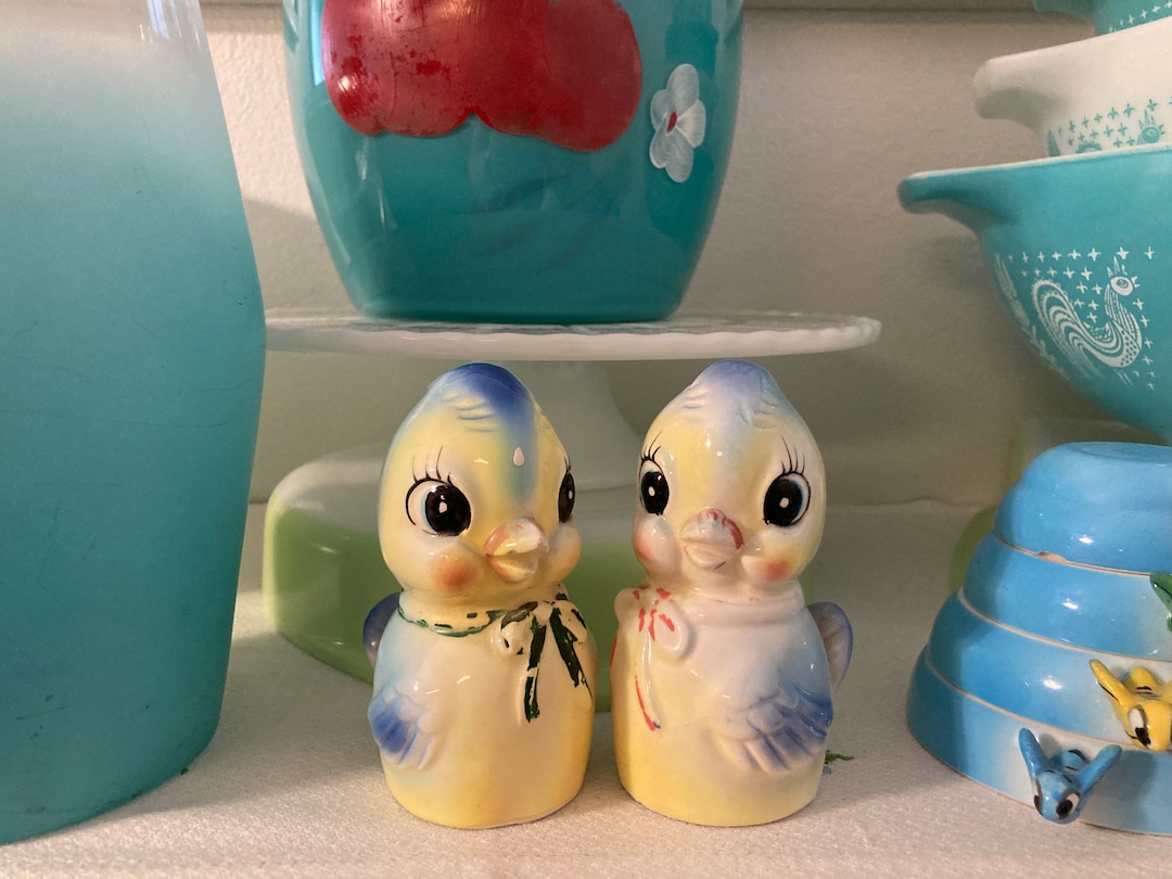 Vintage Anthropomorphic Commodore Blue Bird Salt and Pepper Shakers Set ...
