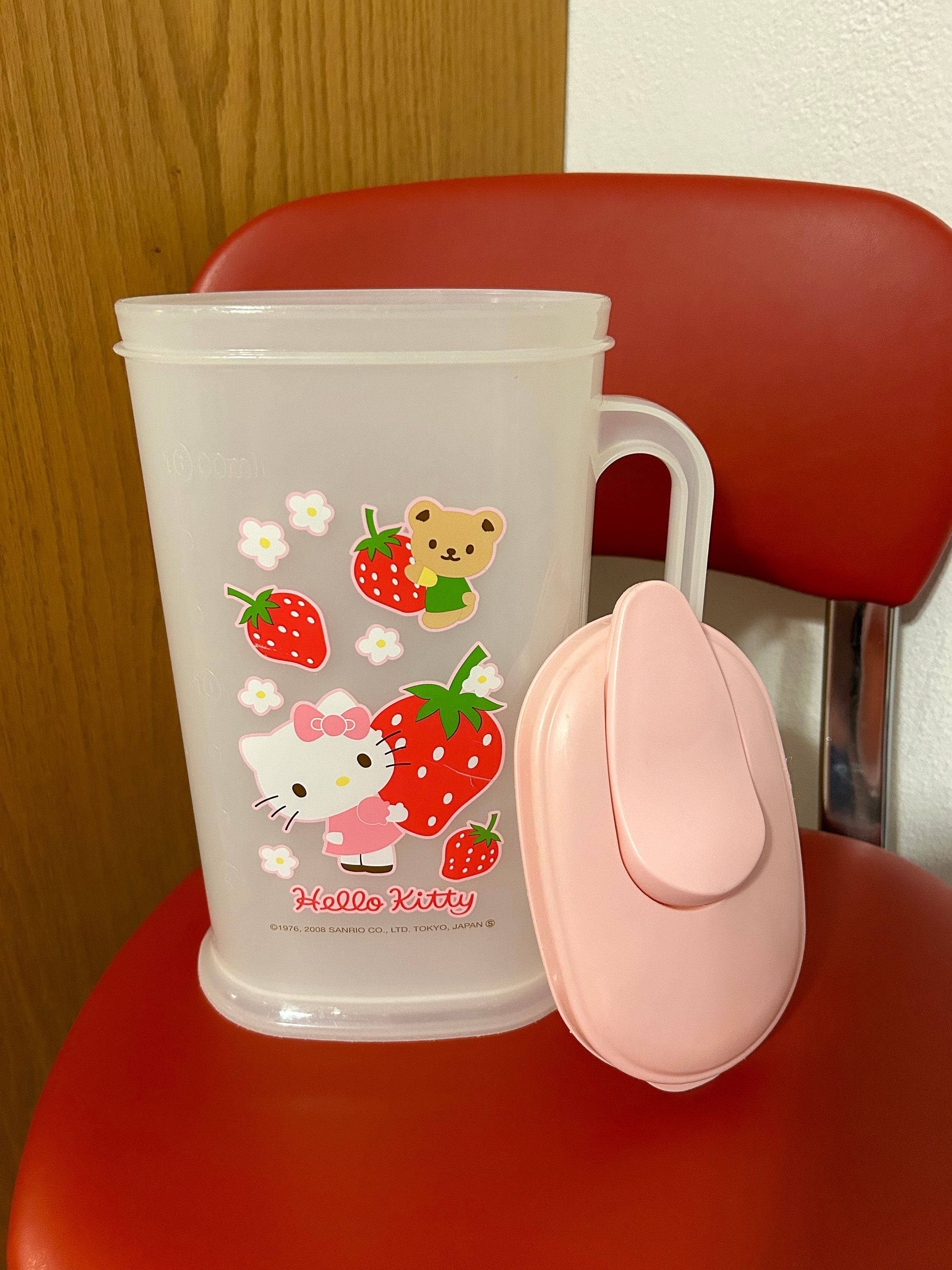 Hello Kitty 2008 Sanrio Co LTD Tokyo Japan 16 00ml Pitcher