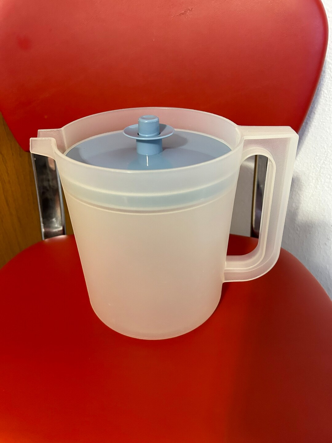 Tupperware Sheer Pitcher 1.5 Qt 1575 With Push Button Blue Lid Etsy