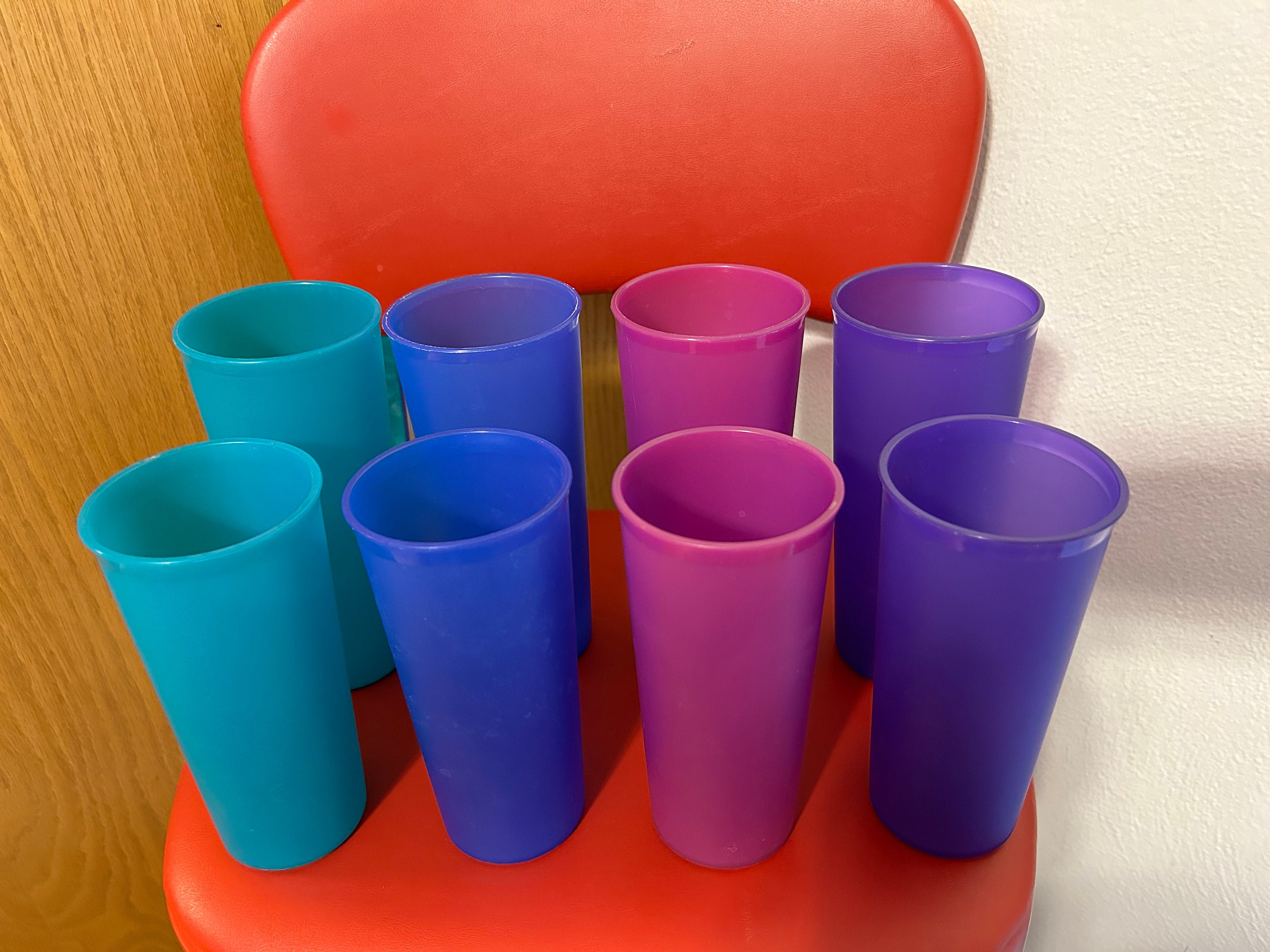 Tupperware Set 4 Tumblers Straight Sided Sippy Cups 10.5 oz Pink Purple Red  Blue