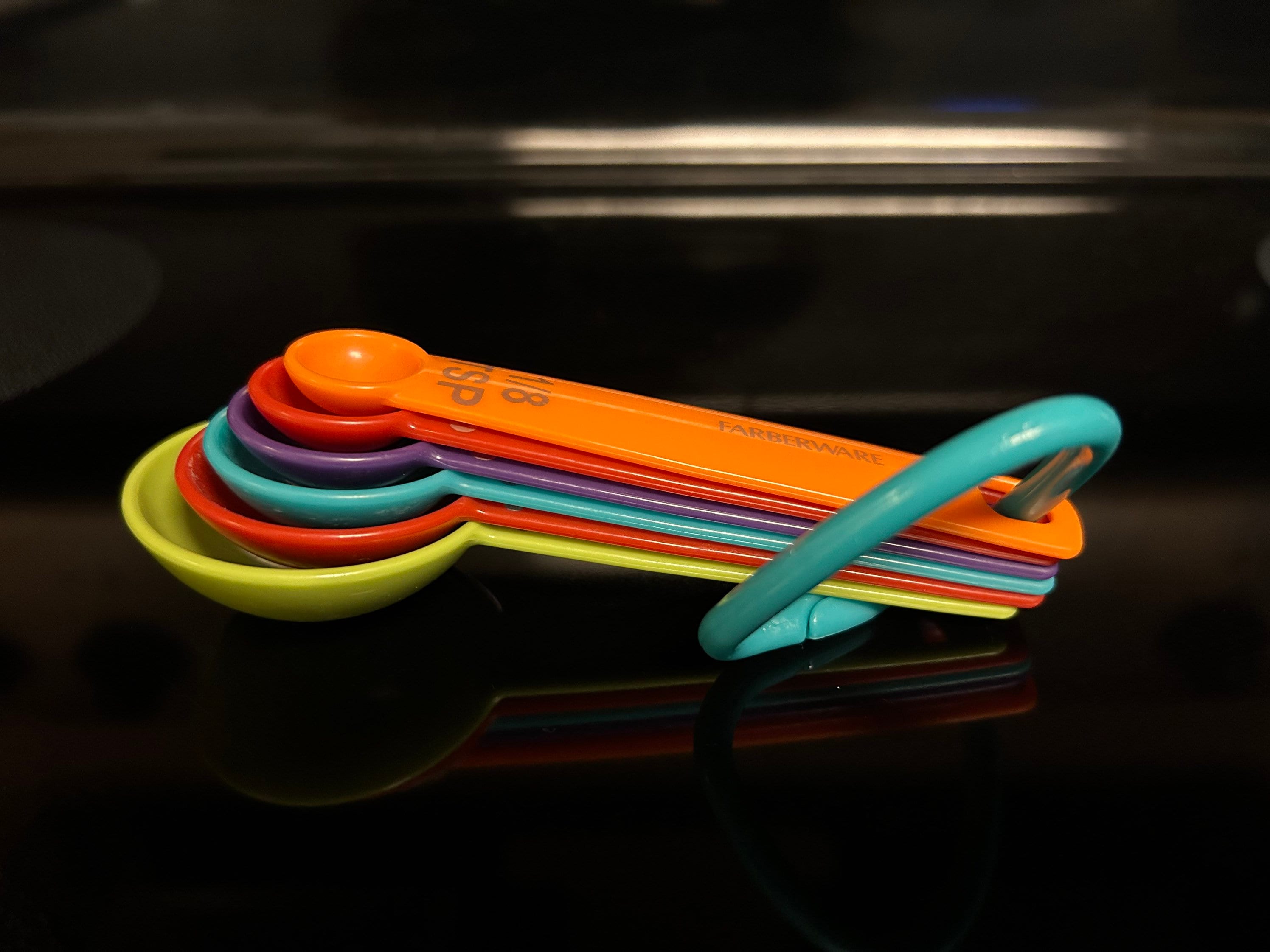 Farberware - Multicolor 5-Piece Measuring Spoons Set