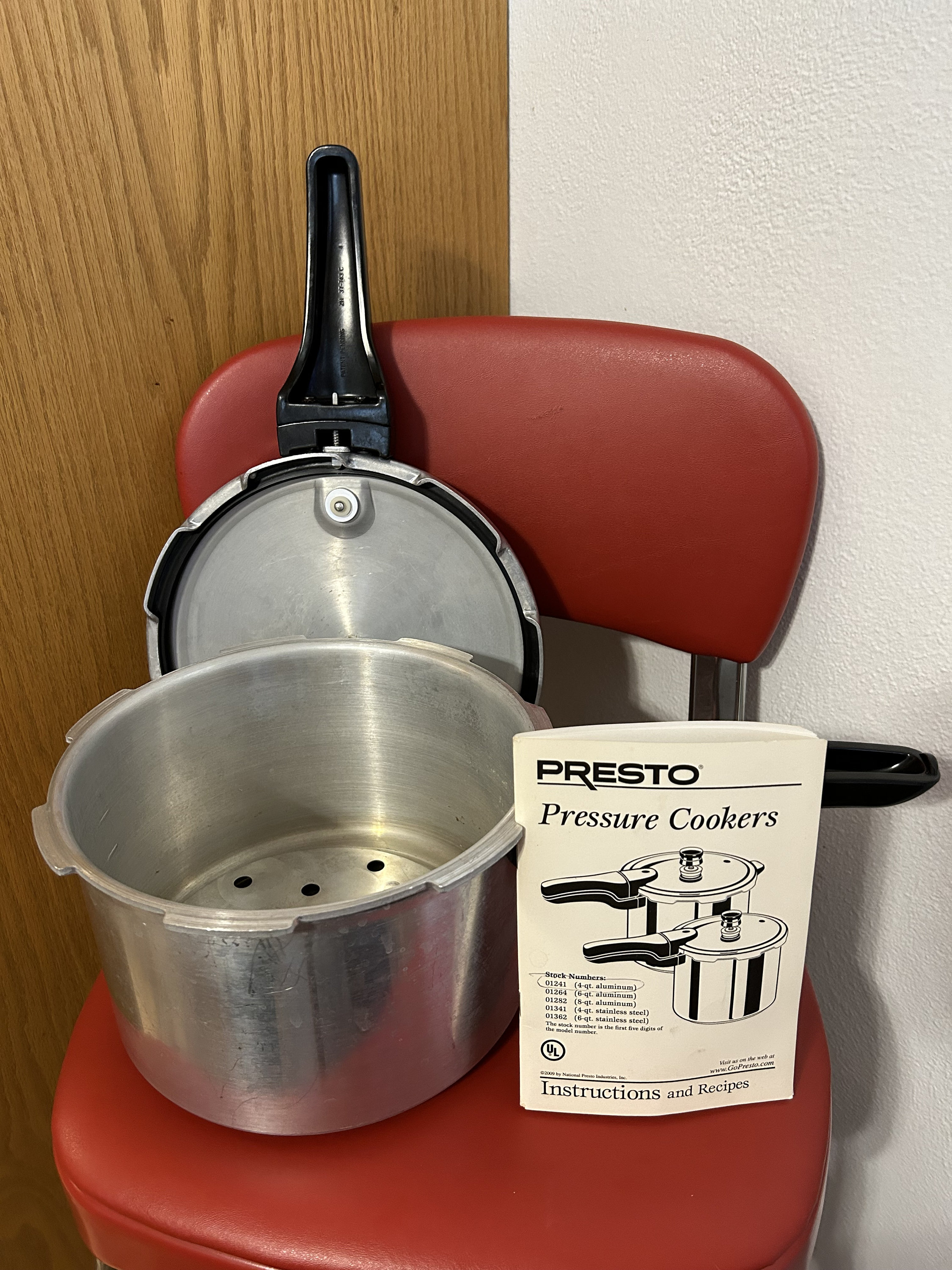 Presto 01241 4-Quart Aluminum Pressure Cooker